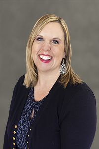 An employee photo of Melanie Pierce.